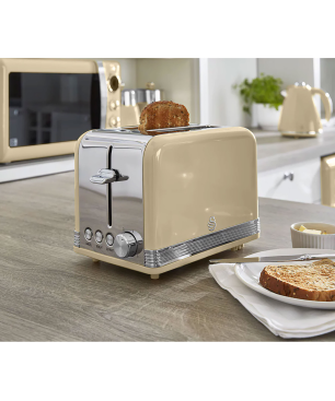 SWAN Retro STRP2070CNEU Set Toaster und Wasserkocher Creme (850 Watt, Schlitze: 2)