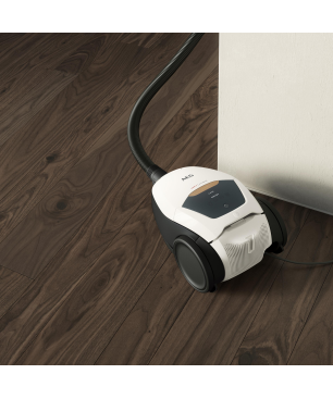 AEG VX82-1-ALR Staubsauger, maximale Leistung: 600 Watt