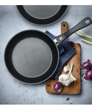 WMF Devil Ø 24 und 28cm Bratpfanne (Edelstahl, Beschichtung: PTFE)