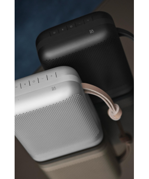 100% PEAKPOWER BEOPLAY P6 BLACK Bluetooth Lautsprecher, Schwarz
