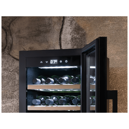 CASO 721 WineExclusive 38 Smart Weinkühlschrank (EEK G, Schwarz)