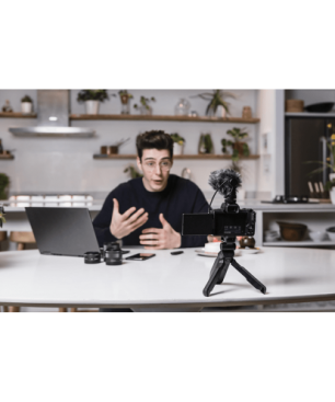 CANON Canon EOS M50 MK II Kit + Tasche und 16GB Speicherkarte Systemkamera mit Objektiv 15-45mm