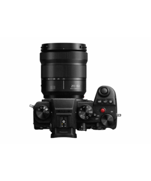 PANASONIC DC-S5E-K Kit Systemkamera mit Objektiv 20-60 mm , 7,6 cm Display Touchscreen