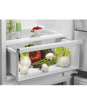 AEG 7000 GreenZone / Einbau-Kühl-Gefrierkombination / 1780 mm / 244 L / NoFrost / Festtür Weiß Serie 7000 mit GreenZone-Klimas
