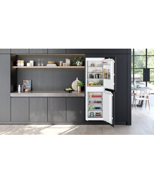 SIEMENS KI85NNFF0 iQ100 Kühlgefrierkombination (F, 298 kWh, 1772 mm hoch, Nicht zutreffend)