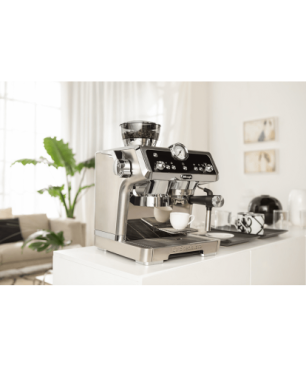 DELONGHI La Specialista EC9335.M Espressomaschine Silber
