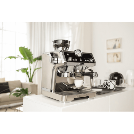 DELONGHI La Specialista EC9335.M Espressomaschine Silber