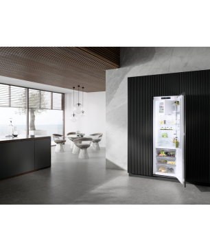 MIELE K 7744 E Kühlschrank (E, 1770 mm hoch, Weiß)
