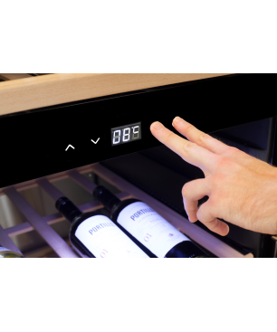 CASO 718 Weinkühlschrank (, EEK G , Schwarz)