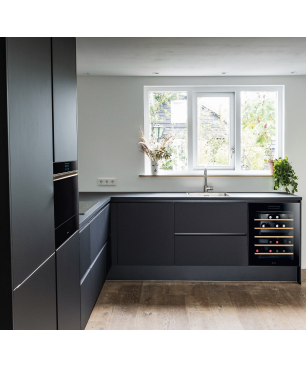 IRINOX Vinoteca Weinkühlschrank (142 kWh/Jahr, EEK C, Schwarz)