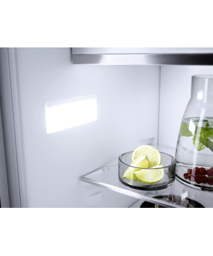 MIELE KFN 7744 E Kühl- / Gefrierkombination (E, 259 kWh, 1770 mm hoch, k.A.)