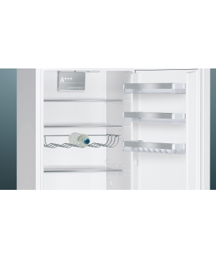 SIEMENS KG39EAWCA IQ500 Kühlgefrierkombination (C, 149 kWh, 2010 mm hoch, Weiß)