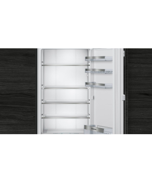 SIEMENS KI51FADE0 iQ700 Kühlschrank (E, 1397 mm hoch, k.A.)