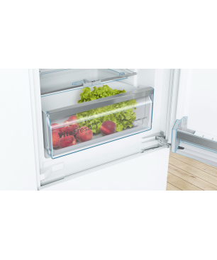BOSCH KIS86AFE0 Serie 6 Kühlgefrierkombination (E, 219 kWh, 1772 mm hoch, k.A.)
