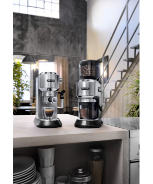 DELONGHI Dedica Style ECKG 6821.M Barista Bundle Espressomaschine Silber