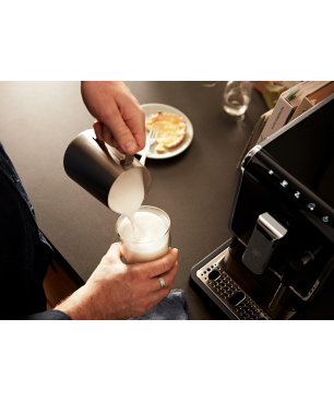 TCHIBO Esperto Latte Kaffeevollautomat Anthrazit